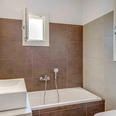 Alba In Syros With Private Jacuzzi Αζόλιμνος