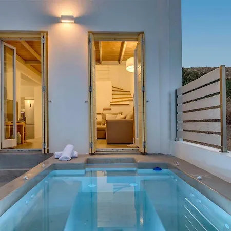 Vila Alba In Syros With Private Jacuzzi